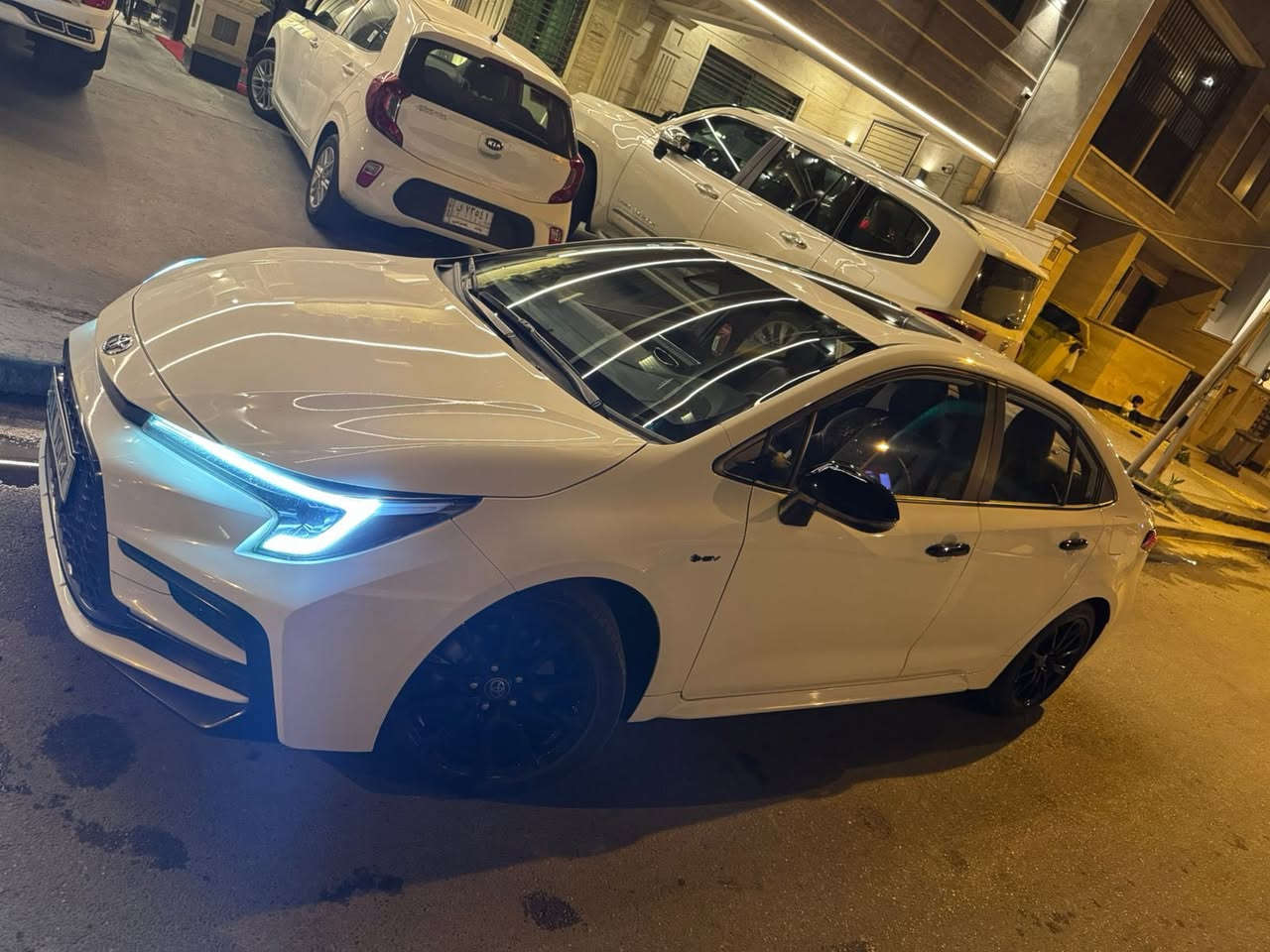 سلام عليكم للبيع كورلا 2025 فول مواصفات ماشيه 45 الف. بيه جاملغ امامي وباب مبدلات بلاد بدون اي دواخل شرط الفحص رقم بغداد. السعر 150 وبيه مجال ***********
