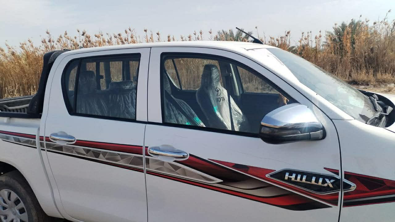 سلام عليكم للبيع هايلوكس 

2023مكفوله كفاله عامه جديده ماشي 37 حقيقي تواير الشركه جواه رقم أربيل تريد تحويل تريد وكاله كير عادي مكان كربلاء السعر 240 وبيها مجال قليل *********** 
مكلف بل نشر
