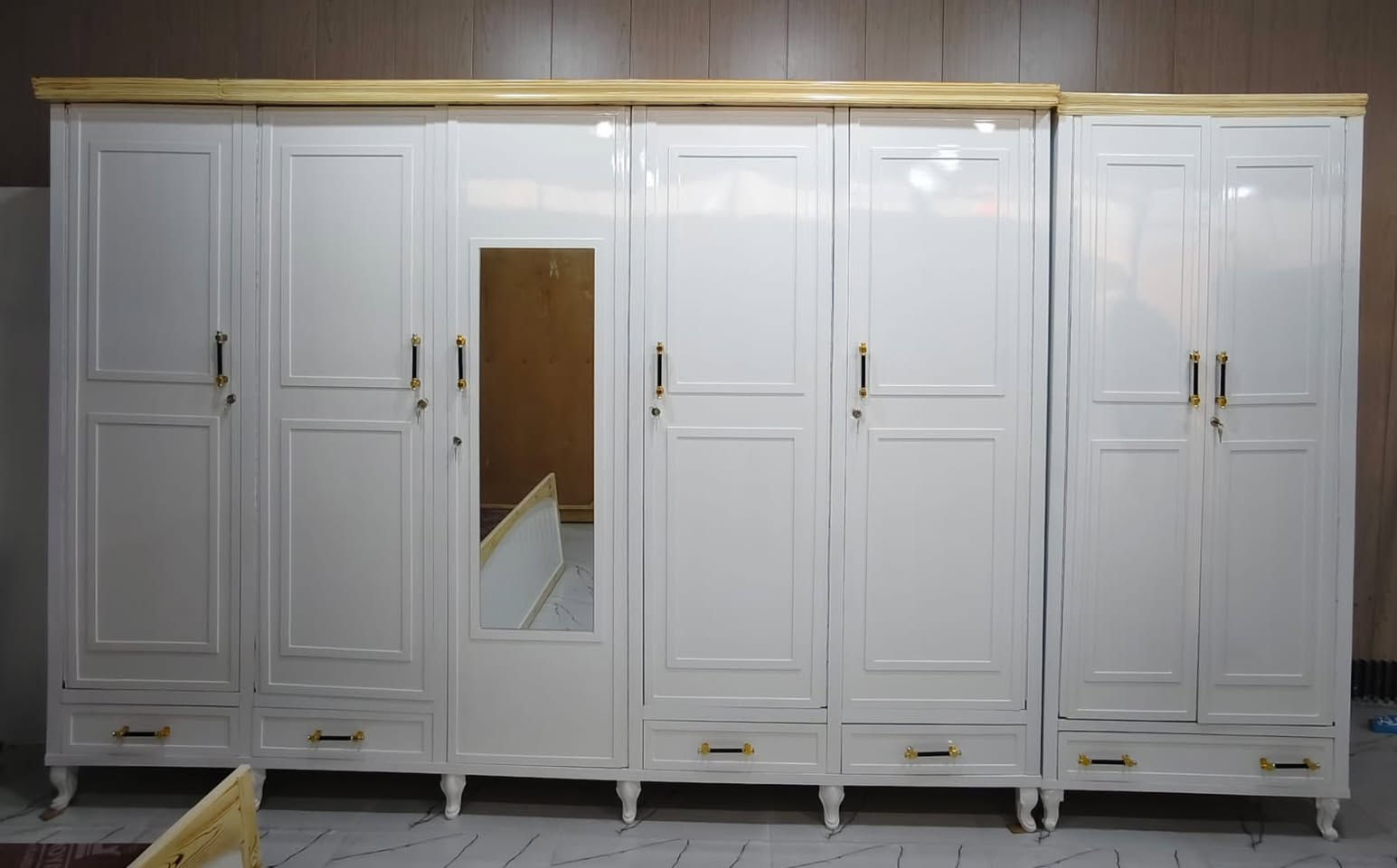 غرفه صاج عراقي جديد ابيض صبغ حراري السعر مليون 150 ألف شد ونقل داخل بغداد مجاني محافظات كروه ***********
