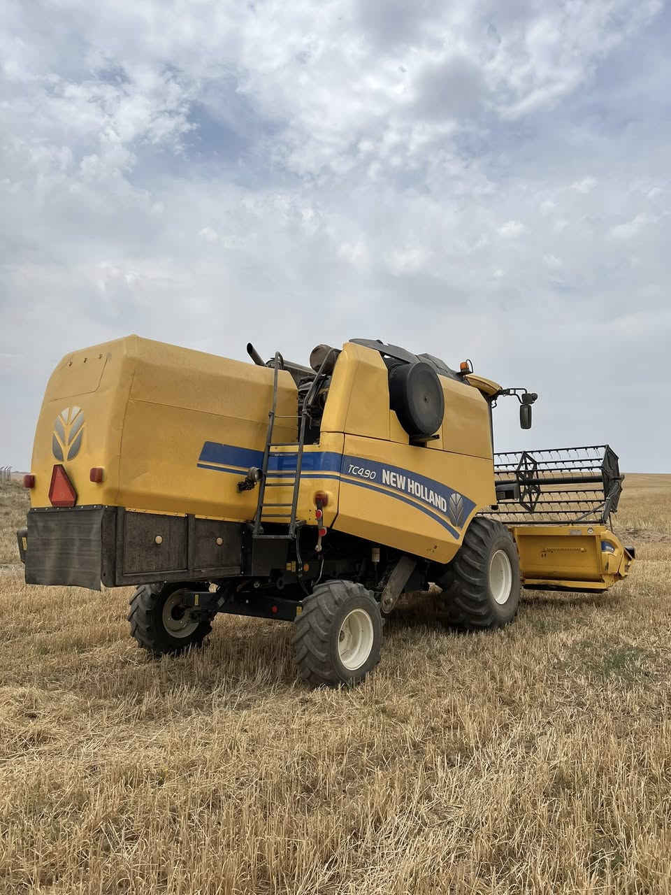 بۆفرۆشتن دەراسەی نیوهۆلەند ٤بەلەم  ٢٠١٥ زۆر خاوێنە  هەموو بەشەرتە تەبلە ١٥ فوت
انگجیتەر 
***********عەرەبی
***********كوردی
هەولێر   اڕبیل
