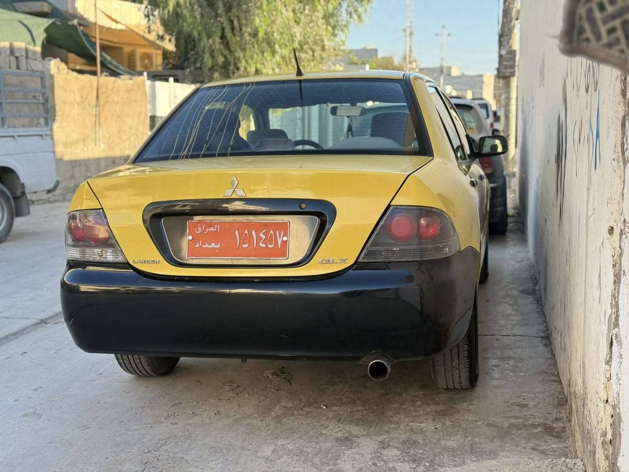 لانسەر تەکسی 
گیر و مەکینە  بەشەرت 
تەبرید ساردو گەرم بەشەرت 
مودیل 2010
بێ زەربەیە سەیارەکە 
سەنەوی کارتونیە 
بەشەرت حاسیبەو اوەلیات 
42گلاو مەعامەلە 
*********** كالار, السليمانية
