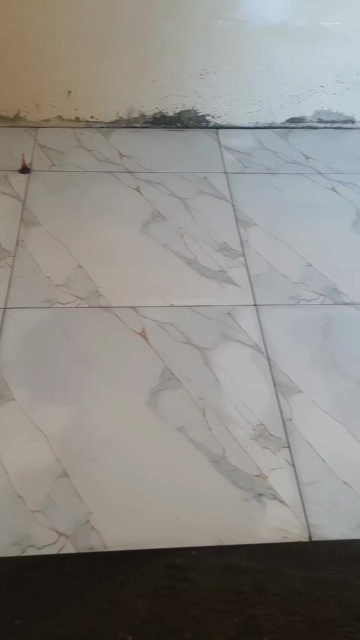 سلام عليكم كادر سيراميك متفرغ حلين سعر مناسب ورزق عله الله جز من عمل بصيط ***********
