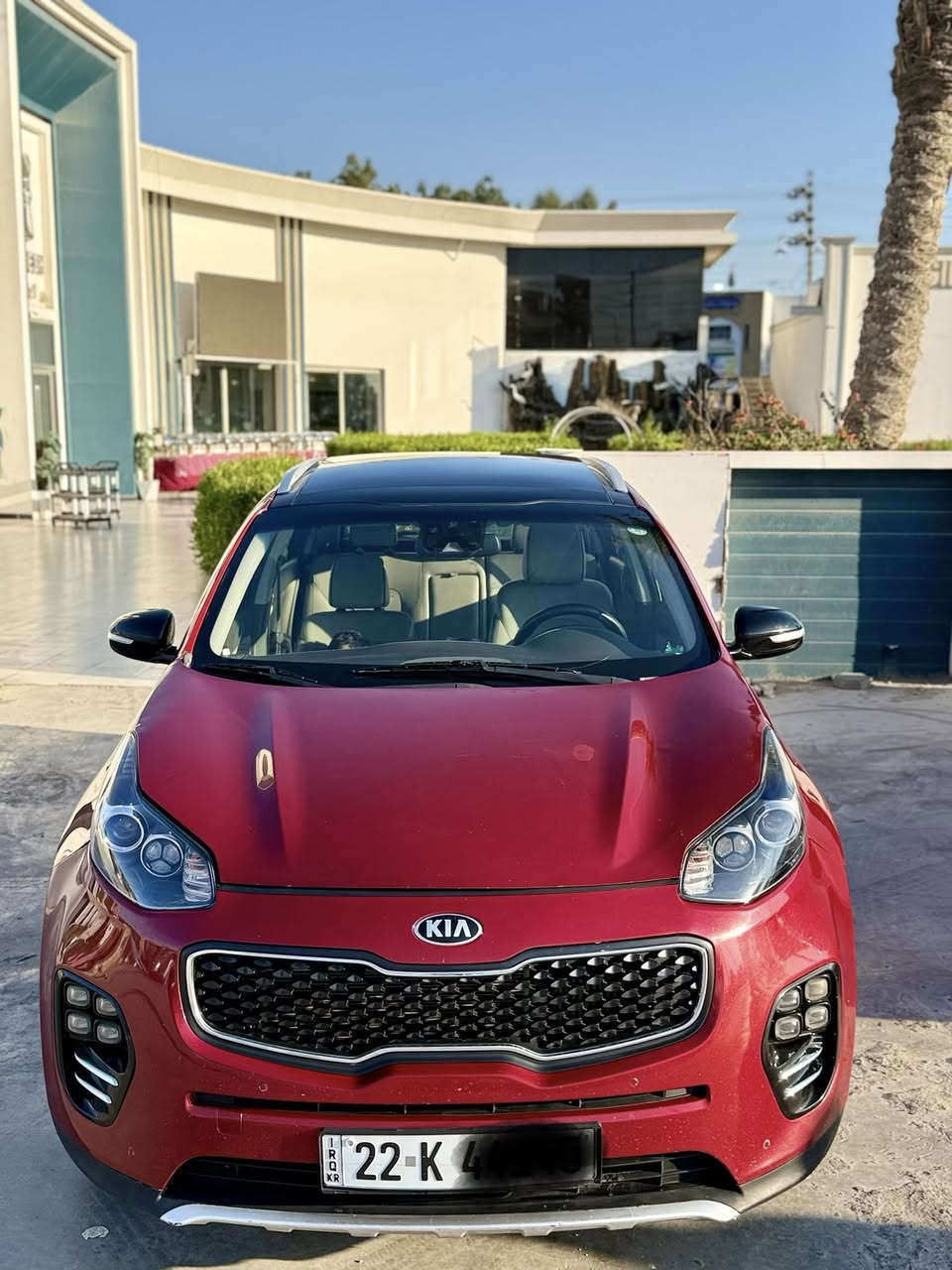 كيا سبورتج للبيع موديل 17 وارد امريكي فول مواصفات اعلى فئة بالسبورتج 
المواصفات
 *بصمة 
*بنوراما 
*لايت اصل زنون عالي ناصي +كشاف
*اللايت متحرك مع الستيرن +بك لايت لد
*شاشة حجم كبير +اندرويد اوتو +كار بلي +نظام ملاحة خرائط Gps مع الرام الاصلي من امريكا
*ستيرن رياضيD+ شفتات بالستيرن
*محرك 2000 تيربو عزم كلش قوي 
*تبريد بيانو مناخ منفصل وتحكم في درجات الحرارة
*كشنات كهرباء+ جلد
*تبريد+تدفئة في الكشنات+تدفئة في الستيرن
*سستم سماعات harman kardon صوت روعة
*مرايات شفط +ترحيب عند الاقتراب
*جنطة كهربائية شفط
*رادار امامي خلفي +نقطة عمياء+تحديد مسار
*حساس امامي خلفي
بعد هواي بيها مواصفات
رقم اربيل دولي بأسم شركة تريد تحويل او وكالة سنوية لل29 حادثهامن امريكا فقط بارد بداية الجاملغ  الامامي وبالعراق صبغ الباب والدور مال الجاملغ الخلفي السعر 145 وبيها مجال 
مكاني نجف جسر الامام علي 
***********
