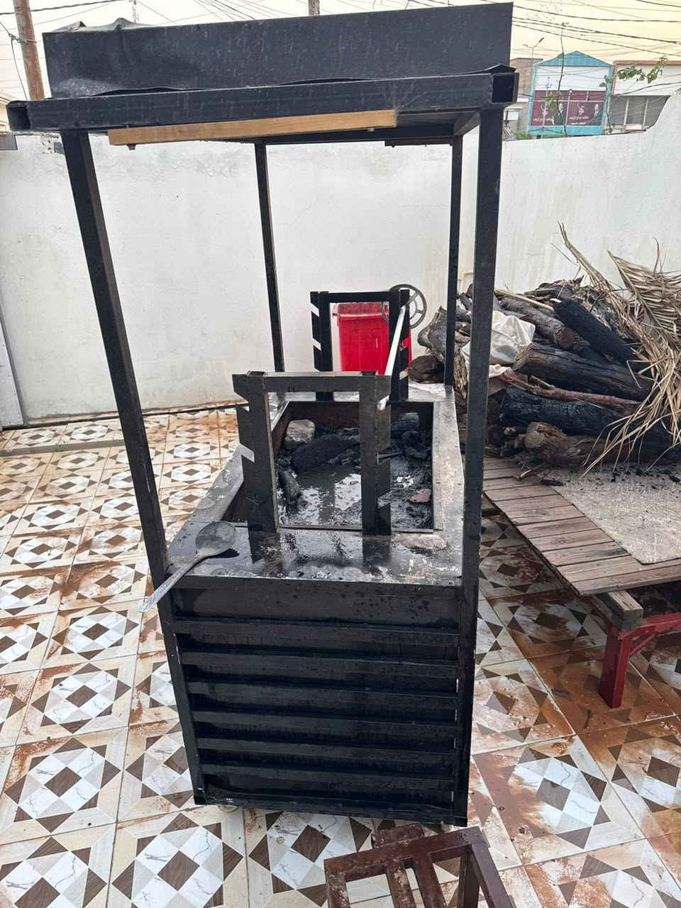 السلام عليكم شوايه مال قص الفحم للبيع حمايه مال ريزو تمن طاوه مال همبردكرستيل للبيع العنوان كربلاء طواريج *********** اتصال او واتساب
