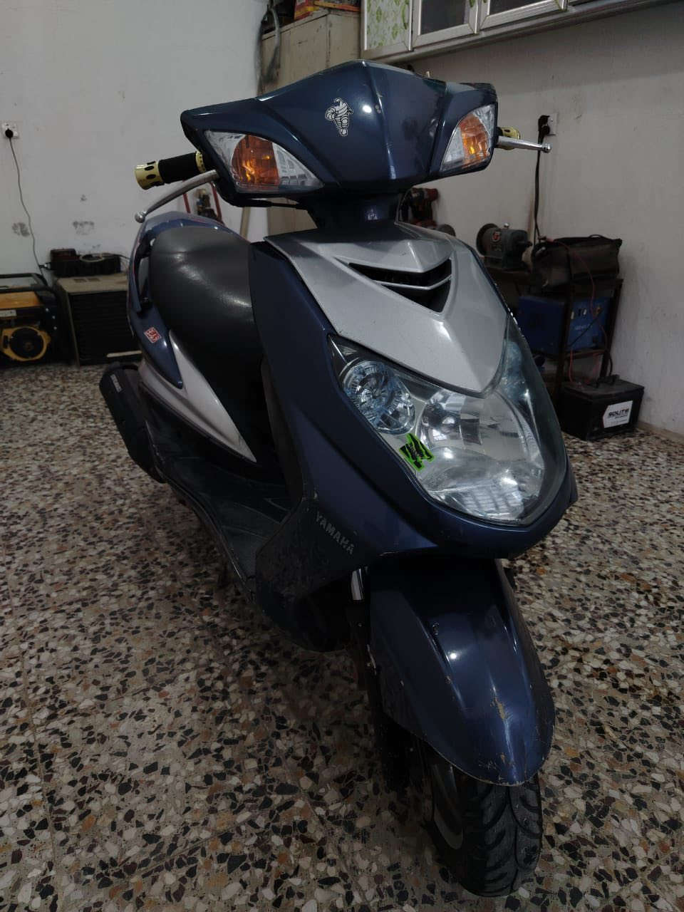 السلام عليكم سكنس لبيع كفاله عامه مكينه ممفتوحه دراجه نضيفه مكاني بغداد البلديات السعر550وقابل لتفاوض الرقم***********(نوزل الدراجه كوري
