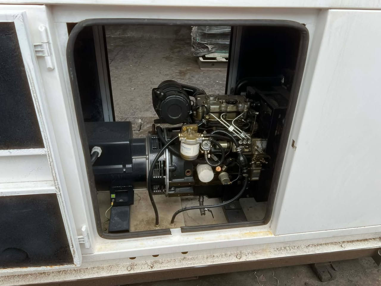 مولدات بيركنز بريطاني كاتم 100\100
حجم 3 بستم بزون 
العنوان : أربيل الصناعة الجنوبية 
للإستفسار اكثر اتصل عالرقم أو واتساب  
ابو علي  ***********
متوفر توصيل لجميع محافظات العراق
