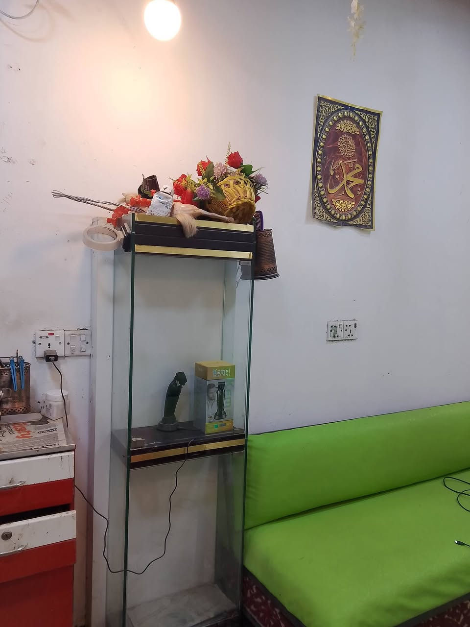السلام عليكم ميوزه اصليات عدد 2 معه ملاحق عدد 2 بهن اناره داخليه لد جام اصلي مقربه الوجه  السعر 300 مكان ديالى منطقة الحديد حلوات ونضاف تجي اشوف وتاخذ وآني حاضر 
الرقم الهاتف ***********@
