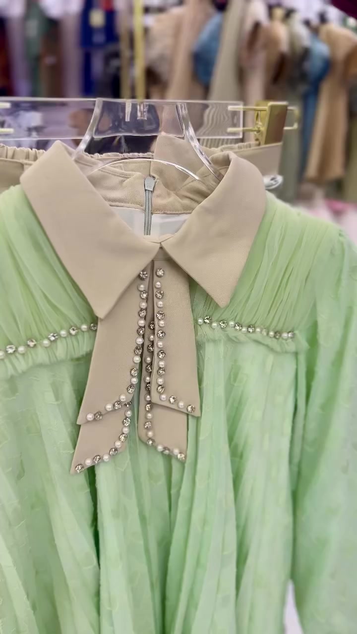 جديد بيبي شيك: طقم بناتي كيلود🔥🥇

📏 التفاصيل والمقاسات:
• المقاسات المتوفرة: من [6 - الى - 12 سنه].

• السعر: [35 الف] دينار فقط!

📍 موقعنا: [ صلاح الدين - قضاء بلد - مقابل المدرسة الاهلية ...]

🚗 خدمة التوصيل: متوفرة لجميع المحافظات.

📩 للطلب أو الاستفسار: راسلينا على رسائل الصفحة أو واتساب [ا***********-***********].

#بيبي_شيك #أناقة_أطفال #ملابس_بنات #موديل_2026 #تسوق_أونلاين تطريز_يدوي أزياء_أطفال
