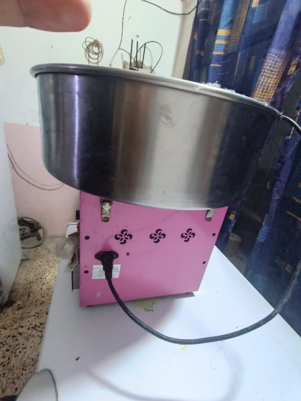 للبيع مكينة شعر بنات (شعر بنات) شبه جديدة، استخدام 16 يوم فقط.
المكينة نظيفة جداً وشغالة تمام.
​السعر: 75 ألف
العنوان: حي الانتصار - شارع 60
للتواصل والاستفسار: ***********
