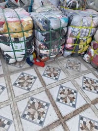 بالات للبيع، سويتر ،  قمصله بناتي رمج اطفال ستريج نسائي، ٠٧٨٨٦٨٣٢١٠٧