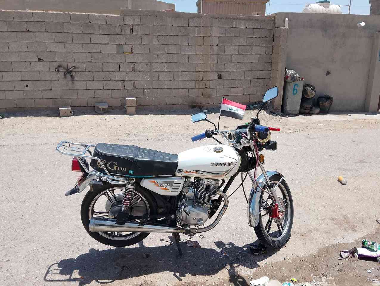 السلام عليكم دراجه للبيع 2023 على وضع الشركه شرط لا مفتوحه ولا بها اي اشكال 450 وبيها مجال***********
