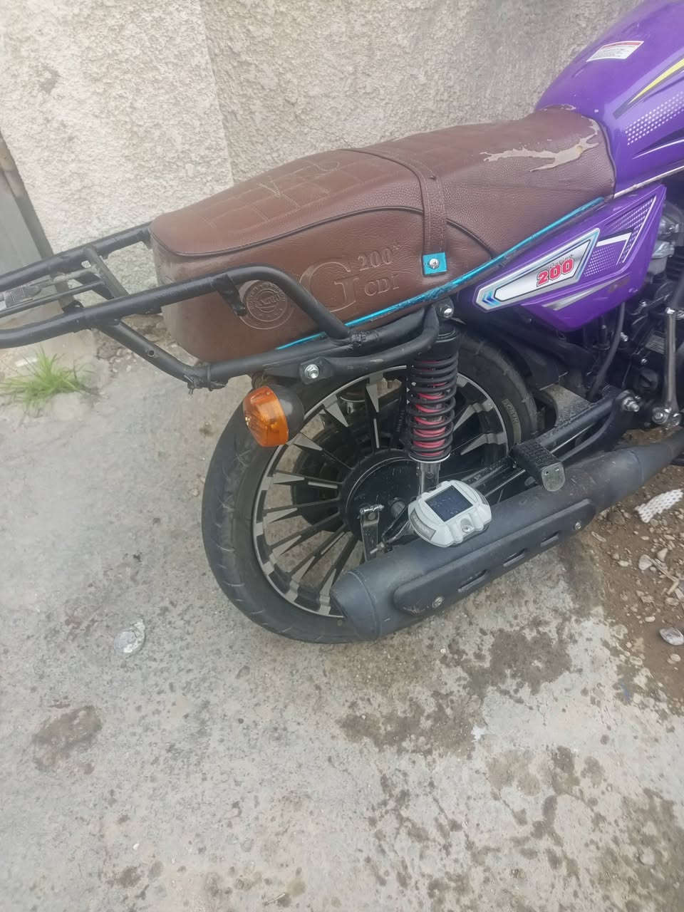 دراجه سونك موديل 2025 دراجه نضيفه حيل مال جنأي فقط يحتاجلهه ويل شلعه معدل مكينه خير من الله السعر 700 وبيهه مجال ***********
