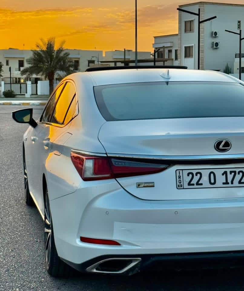 سلام عليكم السيارة للبيع نقد فقط
لكزز ES350 2022وارد امريكي 6سلندر
رقم اربيل هزة وسنوية ورقم جديد
.
💵السعر 360 وبيها مجال
.
مكفولة كفالة عامة مكفولة من الشخط والرصعات
المواصفات
تحكم شاشة السيارة كامل موس 
السيارة ماشية 10 الاف
لايت Led وعدسة زينون
كشنات كهرباء
ستيرن كهرباء
تحكم ستيرن وتحديد مسار وتوقف ذاتي
محرك 3500 V6
فتحة 
جنطة كهرباء وتفتح عن تحركة القدم
تبريد وتدفئة بلكشنات
شحن wifi
تبريد قطعتين 
انظمة سياقة 3
بصمة وتشغيل عن بعد
كشنات جلد
مري كهرباء واشارة ترحيب
..
•••••
مكان السيارة صلاح الدين تكريت
***********
