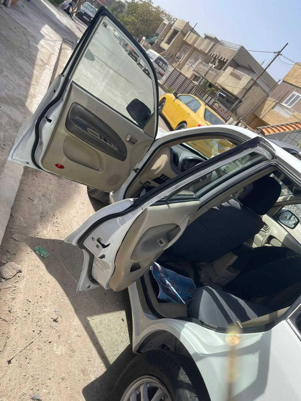 سلام عليكم سياره شيري تيكو موديل 2012 كير ومحرك كورلا حجم المحرك 2000 فتحه سلايت سقفيه سياره مابيها اي نقص     ورقمها بغداد انكليزي سنويه28  مكانه الدورة حي آسيا  الرقم *********** يوجد وتساب
