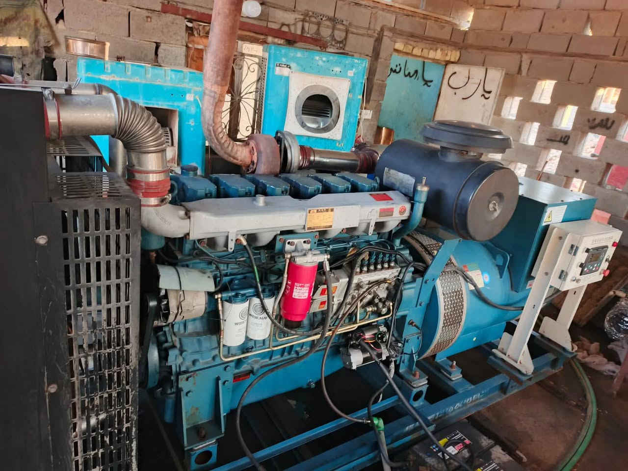 السلام عليكم مولد وموقع البيع المكان كوت حي المنتضر مكينه اشتاير حمله500 امبير ويحتوي على خزان كاز 5000 لتر لاستفسار اكثر عن المعلومات لاتصال  *********** الخاص مغلق
