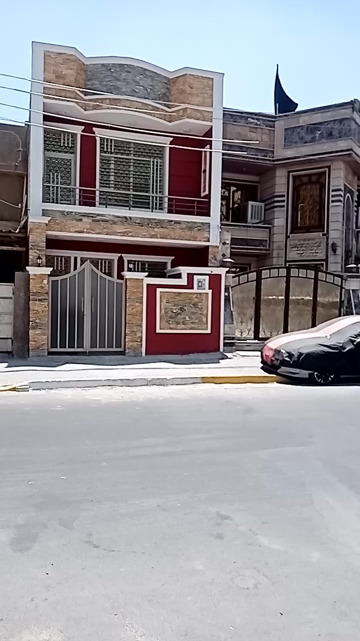 ( اللهم صلِ ع محمد )
بعد إذن الادمن

🔺  ( دار للايجار )  طابقين  ( يقع ع شارع تجاري) 
🔺  بحالة  ممتازة
🔺  الموقع / ألدورة
🔺  المساحة / ٧٢ م
🔺  مدخلين للبيت
 
💠  الطابق الأرضي يحوي ع ( كراج صغير، تواليت، استقبال، ممر، مطبخ،  غرفه كبيرة  ، حمام، منور )
💠  الطابق الثاني  يحوي ع  (غرفة كبيرة + حمام سويت)
💠  سطحين

🔴  سخان كبير، ماطور، تانكي، بردات، بانكات، خط مولد، كهرباء ٣ خطوط
🔴  للإتصال  (  ***********  )
🔴  بدون دلاليه
🔴  مامتواجدين ع الخاص ولا رسائل فقط إتصال
                  ( ما شاء الله تبارك الرحمن )
