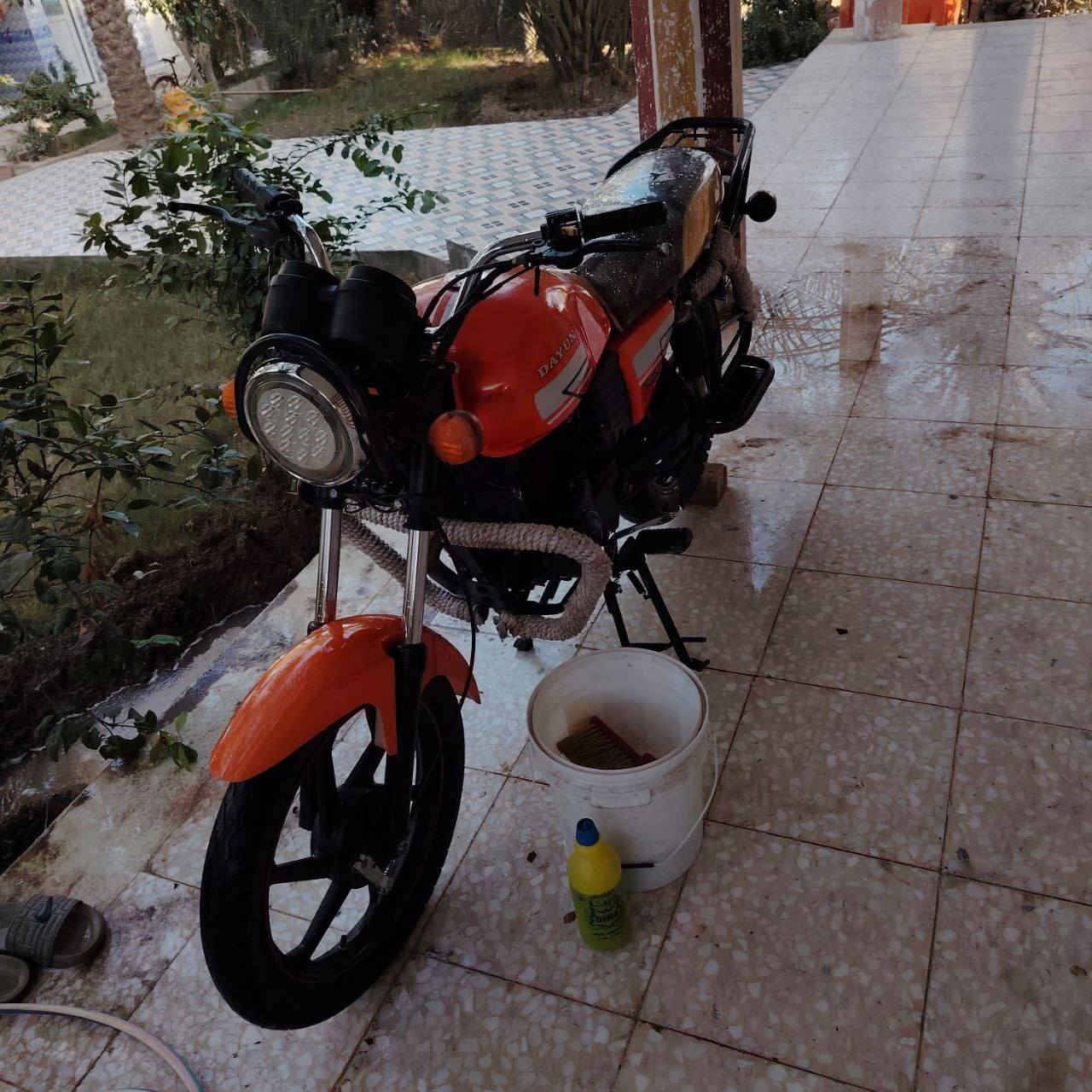 سلام عليكم دايوان نفخ مديل ٢١ طالعه بل ٢٢ وراق ستنساخ وبيهه ورقة كمرك دراجه تخبل كله شغاله محرك ١٥٠ اخرس  سعر 950 بيه مجال شراي اتصل *********** مكان حله العلويه شريفه
