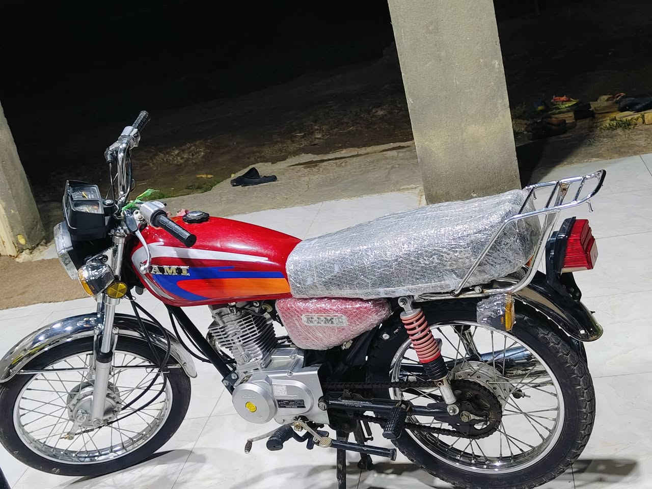 دراجه للبيع موديل 2023كلك مكفوله كفاله عامه ما مفتوحه خاص ما متواجد التصال***********
