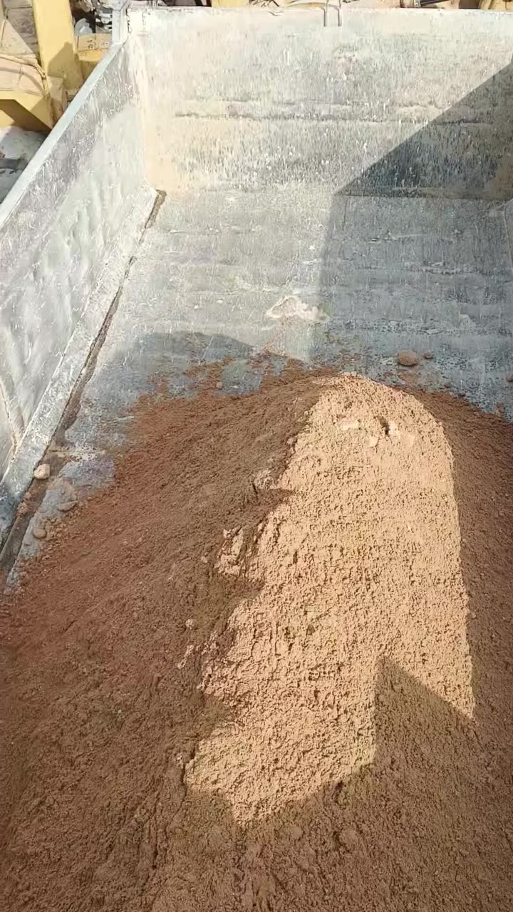 سلام عليكم حجر درجه اولى
رمل  وحصو 
جص الرمادي درجه اولى
جلمود
بسعار مناسبه 

و‭٠٧٧٤ ٨١٠ ٩٨٤٢‬
