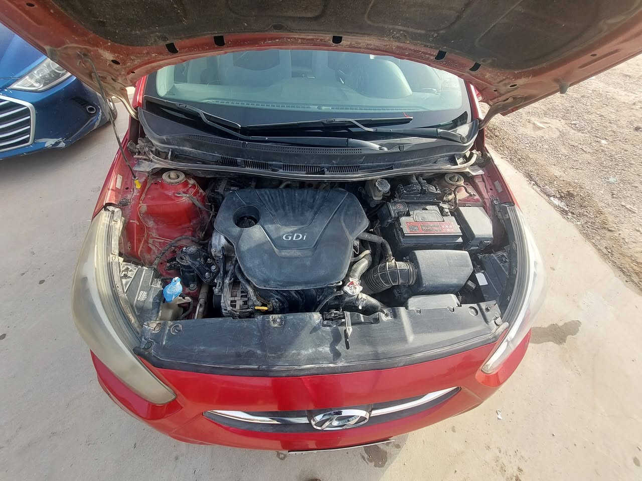 هيونداي اكسنت 2017 (وارد أمريكي) للبيع
الموديل: 2017
​المحرك: 1600 GDI 
​المسافة المقطوعة: 109,000 ميل
​اللون: أحمر
​الرقم: بابل (السنوية مجددة لغاية 2029)
​المواصفات والحالة:
​التبريد والتدفئة: شغال وبحالة ممتازة.
​الداخلية: مدوشمة أرضية جلد بالكامل 
​الإضافات: شاشة أندرويد + تطعيم صاج  للستيرن والدشبول والأبواب.
​نظام القيادة: نظام (ECO) الموفر للوقود.
​تفاصيل البدن (الضرر والصبغ):
​الضرر (أمريكا): ضربة في قبق الجنطة.
​الصبغ: قطعة واحدة فقط (الباب عكس جهة السائق) بمقدار ٣٠ سنتم تقريباً.
​العنوان حلة شارع ٦٠ حي الاساتذة
السعر: 95 ورقه
للاستفسار: ***********
