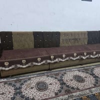 تخم وديوان للبيع مستعجله عليهن ثنينهن ب 300مكانهن بغداد وعندي توصيل دا...