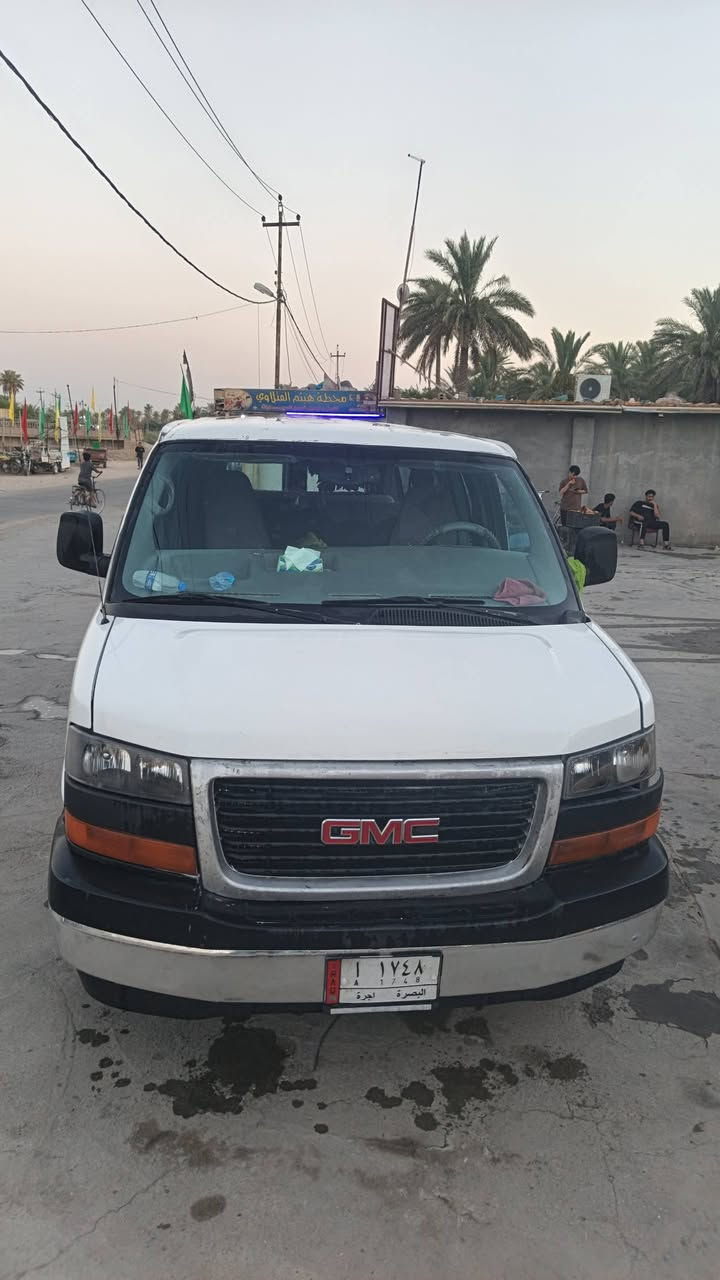 سفانه للبيع موديل ٢٠٠٧ خطها بصرة كربلاء تايم كربلاء وبيه خط منتسبين من حله للموصل جاهزه مابيه أي نقص مكانها كربلاء طوريج سيارة بيه ضربة ومعمرة تجي وتكلب بيدك لتكلي وين ضربتها وشمصلح بيه السيارة باسمي مداور ثاني يوم وين ميعجبك مشروع وطني *********** 
***********
