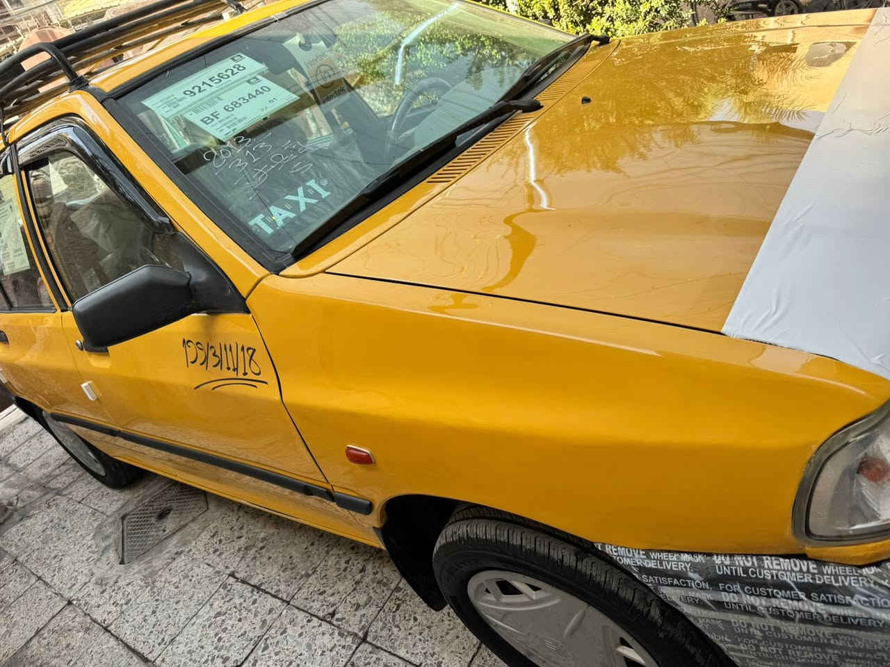 السلام وعليكم سايبة 2013 مكفولة كير محرك حدادية تخم تاير مدوشمة عااام مصفرة هيئه وغرامات مكاني بغداد البياع السعر 32  الرقم ***********
