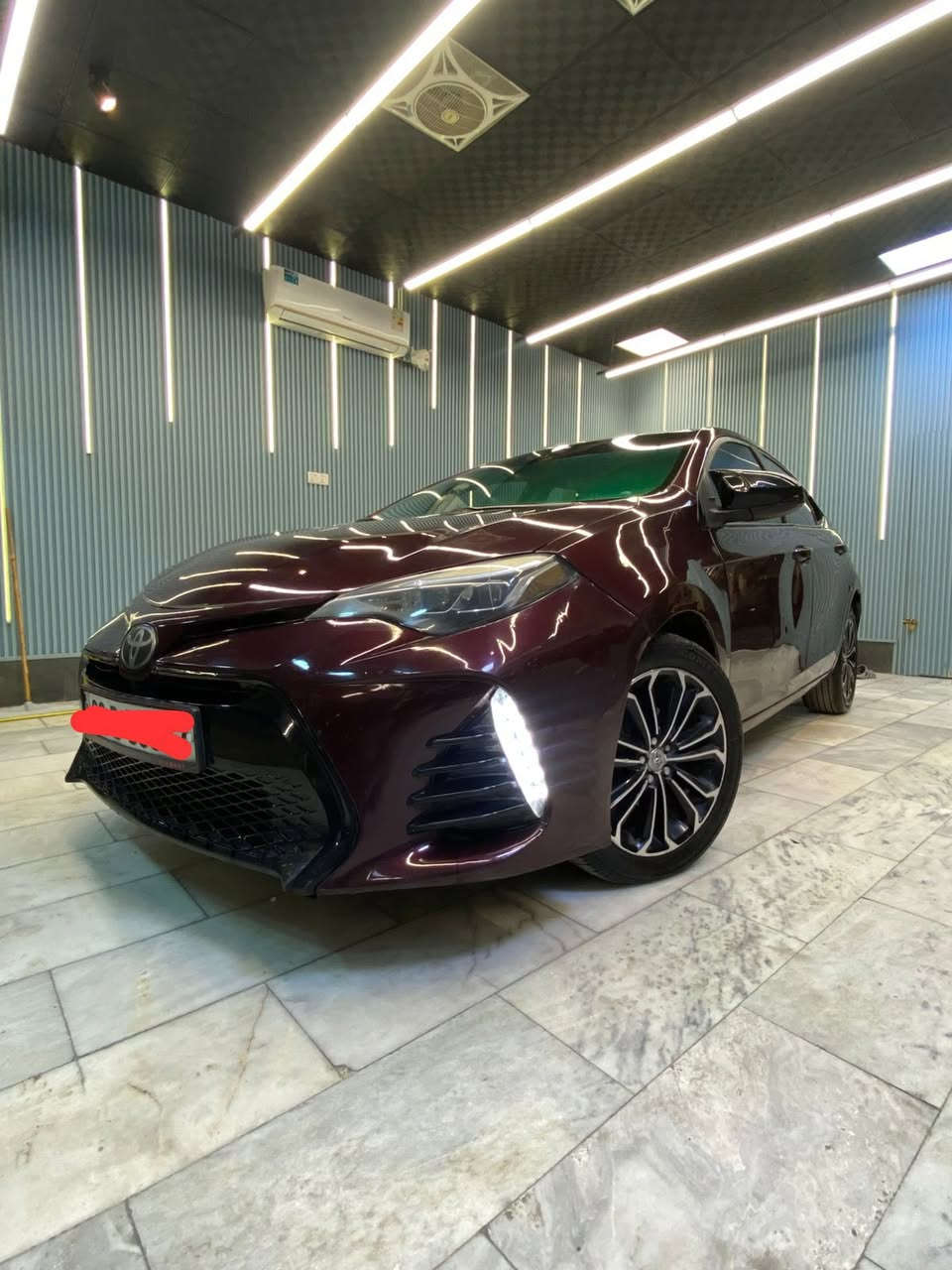 السلام عليكم
كورلا ٢٠١٧ 
فول موصفات 
Se بلاص 
بيه صبغ ٥ قطع سياره حلوه استخدام شخصي باسمي 
السعر ١٢٠ ورقه وبيه مجال جدا بسيط 
وبلعافيه ع ياخذها 
مكانه بغداد / الكرخ 
***********
