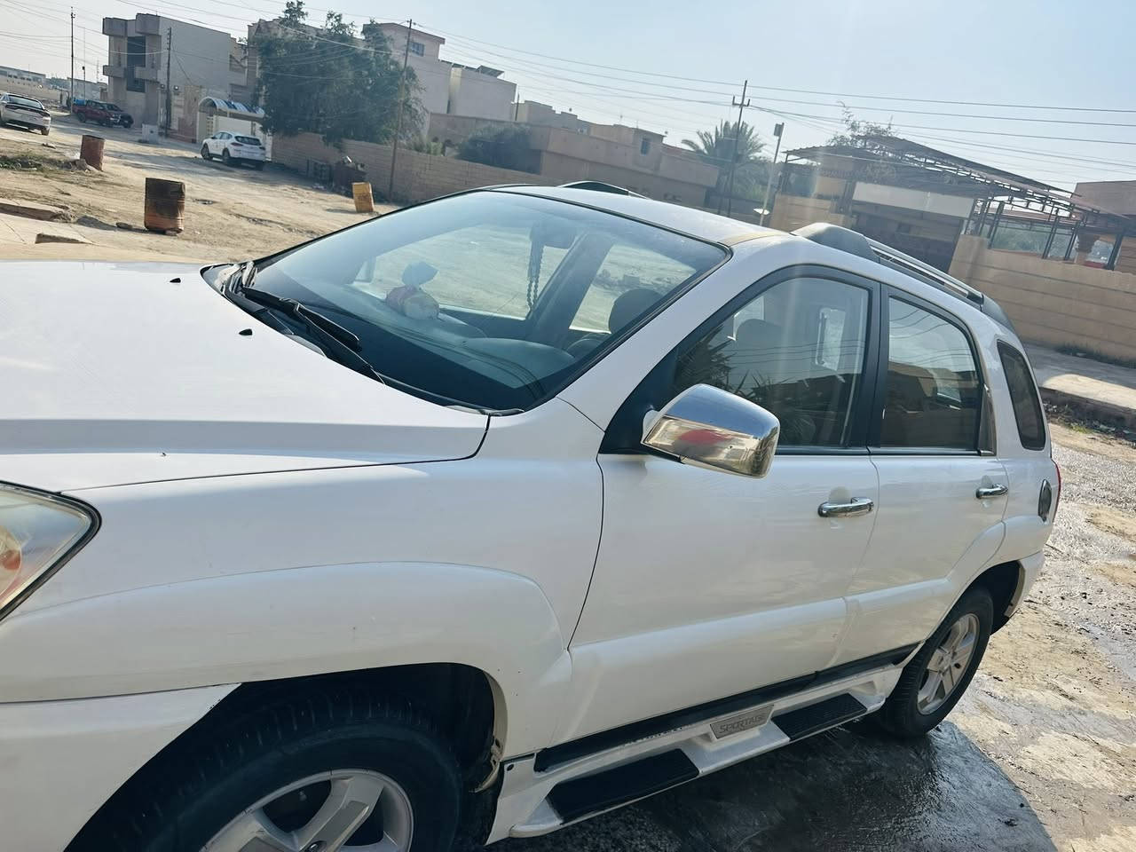 سلام عليكم كيا سبورتج 
موديل 2010 
رقم بغداد باسمي 
 خليجي مكفوله من ظربه وتبديل 
محرك كير مكفولات 
تايرات تخم 
سياره مناقصه شي  
***********
