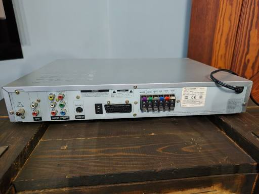 من رخصة الادمن .. امبفاير ماركة شنايدر حجم لارج   مدمج راديو موجة طويلة مع dvd ويشغل اربع سماعات ودمام مع تشغيل اوكس  كهرباء ٢٢٠ السعر ٥٠ الف ....يوجد توصيل


**إذا كنت صاحب هذا الإعلان وتريد حذفه لأي سبب، رجاءا أرسل رسالة إلى الدعم الفني**