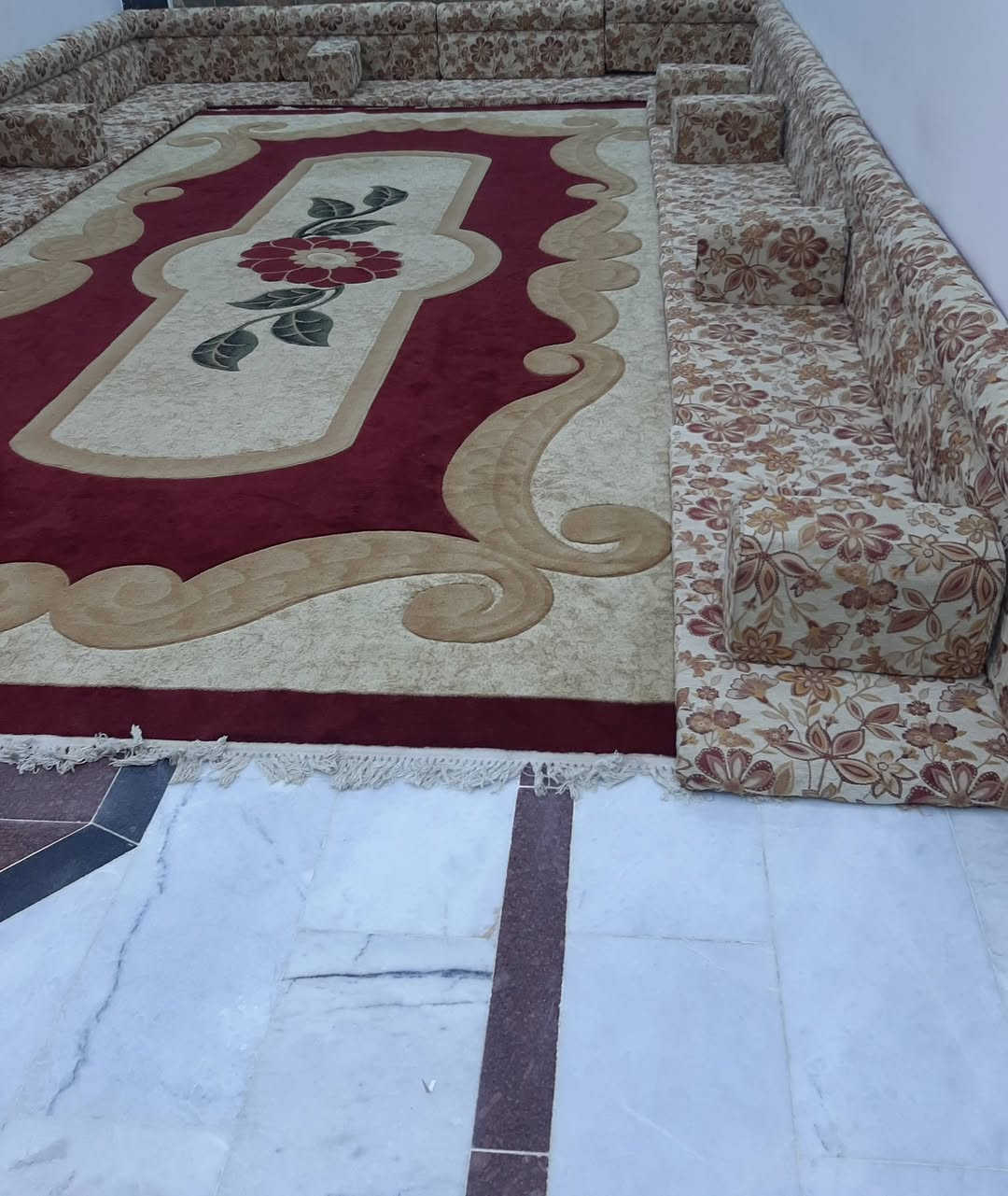 جلسة  ١٥متر استعمال قليل (٣٥٠).###


**إذا كنت صاحب هذا الإعلان وتريد حذفه لأي سبب، رجاءا أرسل رسالة إلى الدعم الفني**