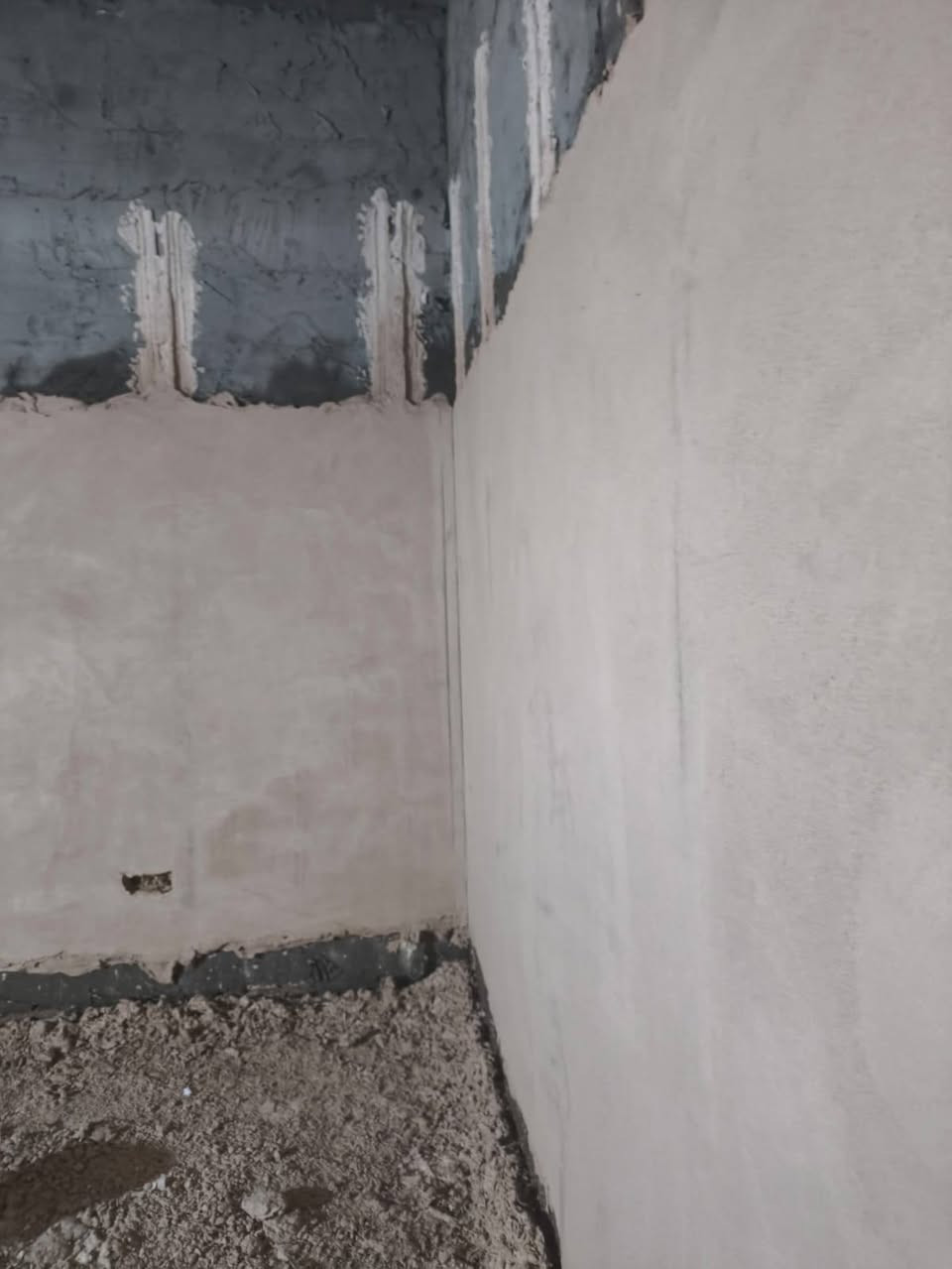 السلام عليكم
اخوكم لباخ اسبنت وجص شغل درجه اول  رايد كادر لبخ استمر ويا كون داخل النجف وإذا كوفه بعد احسن والتفاصيل خاص او اتصال ***********
