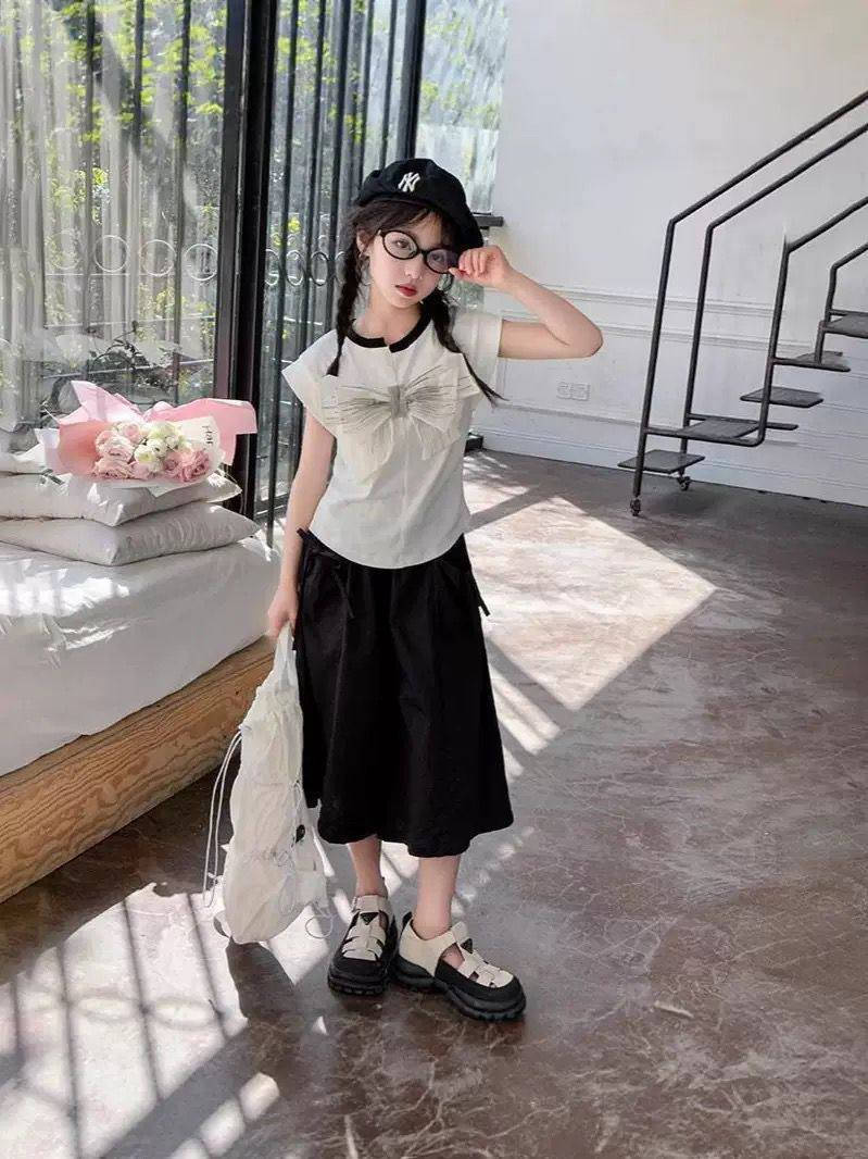 🚨🔥 عرض مميز من روفان كيدز 🔥🚨
إذا تدورين طقم يخلي بنتچ مميزة وأنيقة ✨
هذا الموديل راح يعجبچ من أول نظرة 😍🎀
عقدة كبيرة فخمة + تنورة مرتبة ستايل كيوت وراقي
مناسب للعيد، الزيارات، المدرسة والمناسبات 💗
💰 السعر المفاجأة: 12,000 دينار فقط
📏 القياسات: 2 إلى 7 سنوات
🎨 الألوان: أسود – أبيض – وردي
⚡ الكمية محدودة جداً
والحجز أسبقية بالدفع
📲 للحجز راسلينا خاص فوراً
🚚 التوصيل متوفر
#أفتتاح #ملابس_اطفال #لوك_العيد #روفان_كيدز


**إذا كنت صاحب هذا الإعلان وتريد حذفه لأي سبب، رجاءا أرسل رسالة إلى الدعم الفني**