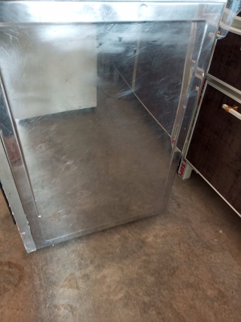 طباخ خمسة عيون 
شرط الشغل والنظافة 
150الف بي مجال للشراية 
***********واتس
***********واتس
