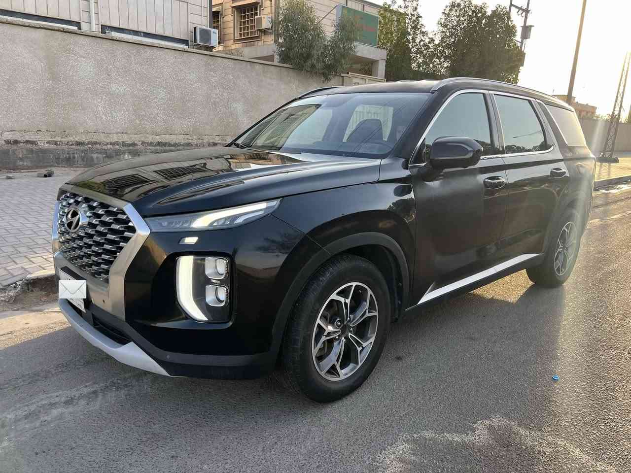 هونداي بليسايد 2020 فئة SEL 
تدفئة مقاعد
تحديد مسار
تنبيه اصدام
قيادة ذاتية
شاشة كبيرة اندرويد 
7 راكب
سعة المحرك 6 سلندر 3.8 
تبريد 3 قطع
وضعيات قيادة
رقم بصرة
وارد امريكي حادثها جاملغ ايمن وضربات صغيرة في بعض الاماكن اذا ركزت بصور الحادث تشوفها وراجعات كلهن ع البارد لكن بيهن جراد الان مثل ما مبين بالصور
رقم الشاصي KM8R24HEXLU044007
السيارة نشطة جدا 
بانزين عادي
ماشية 129 الف كيلو قابلة للزيادة
السعر 215 سعر جدا مناسب بيع مستعجل
عنواني البصرة - المعقل
هاتف ***********
