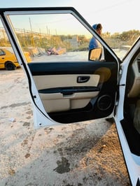 كيا صول موديل ٢٠١١ خليجيه سياره بيه قطعتين صبغ وبارد قليل سياره كامله ...