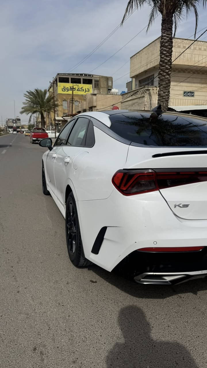 السلام عليكم
كي فايف 2022 ex فول مواصفات للبيع
بصمة ابواب 
التشغيل عن بعد
كامرات 360 درجة
حساسات امامية وخلفية
داخل صاج
شاشة كبيرة لمس
سستم صوت Bose
رادارات امامية وخلفية 
نقاط عمياء (رادارات جانبية)
إشاير بالمري
مري شفط
مري قلاب
سقف بانوراما
مقاعد امامية كهرباء
مقعد السايق خزن
مقاعد جلد 
مقاعد امامية تدفئة وتبريد
استيرن تدفئة
جامات امامية وخلفية أوتو 
سياقة شبه ذاتية
نظام خروج من المسار
أوتو هولد
تبريد قطعتين
سقف بانوراما
محرك تيربو 1600
عداد المسافة 52 الف ميل
حادثهة بامريكا موجود بالصور البنيد بدلته 
وهنا انطخت بالصندوگ جوة المسطرة وبيهة بارد بالهلال الجاملغ الخلفي
السيارة معوقين باقيلهة سنة ونص بأسمي
 
السعر 169 وبيهة مجال
***********
