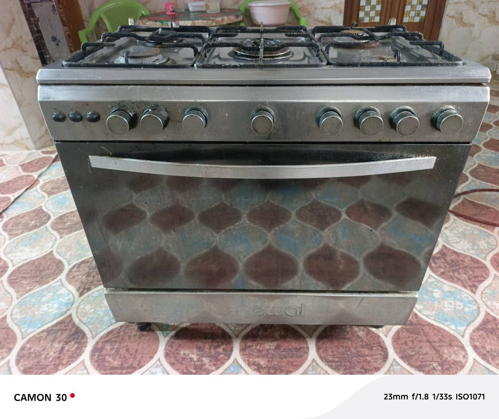 طباخ للبيع مصري خمس عيون منهن اثنين ميشتغلن و3شغالات جدد يحتاج بس يتبدلن ***********
