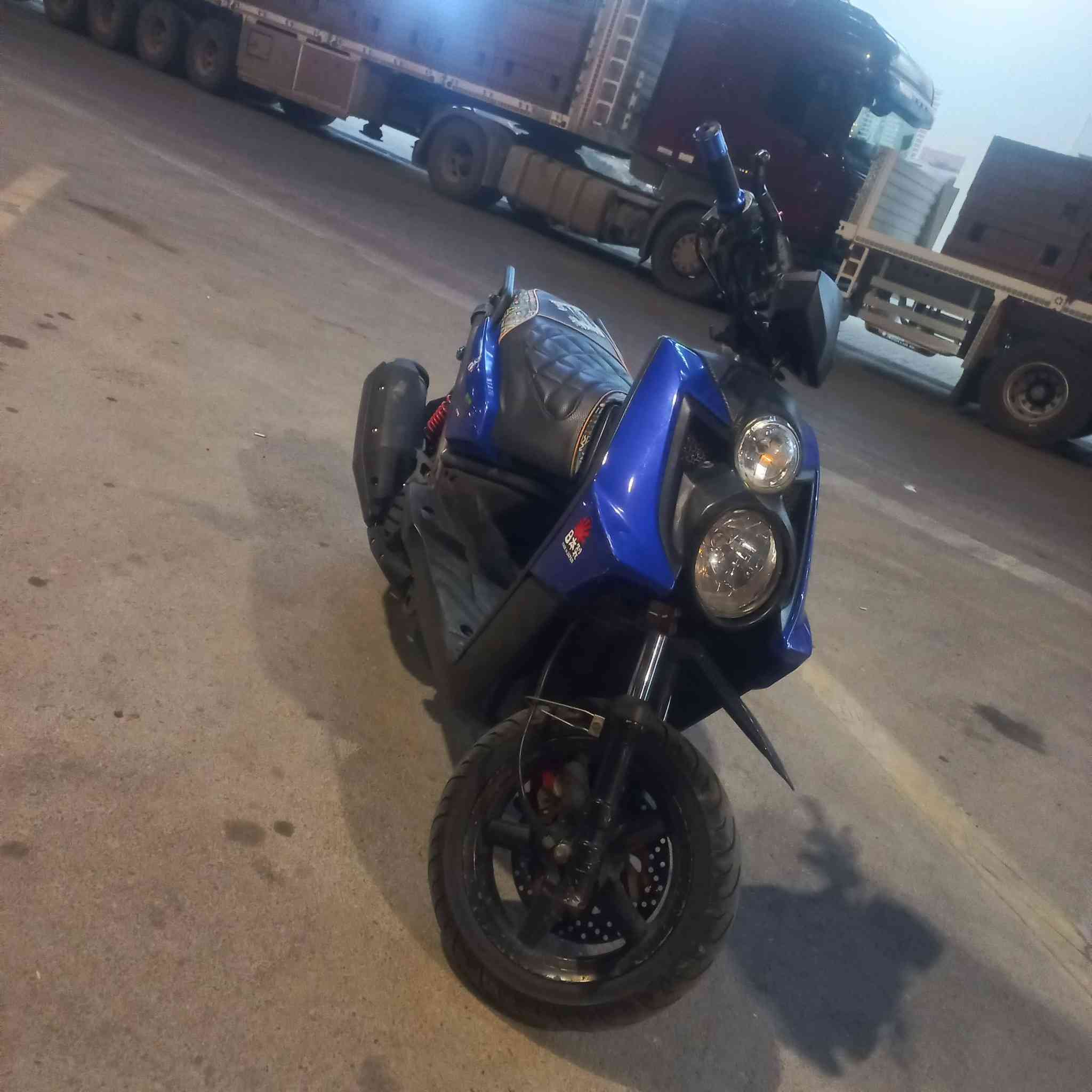 سلام عليكم دراجه سكنس جبلي للبيع مكفوله كفاله عامه اخدته مال رمبه كلشي شغال بيها مكينه كهربائيات كلشي مكفول بيها سعر واحد تلثميه وبيها مجال***********  ***********
