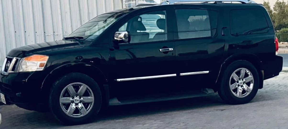 السلام عليكم نيسان ارمادا 2012 بلاتينيوم فول مواصفات واحد على واحد كلشي بيها تبريد تدفئة كشنات السايق والراكب والكشنات الوره كلشي بيها  مكينة جديدة لوك كير مابيها حادث بيها بس جاملغ السايق والبنيد صبغ فقط ماشية 80 الف السعر 155 وبيها مجال حك الجية ***********
