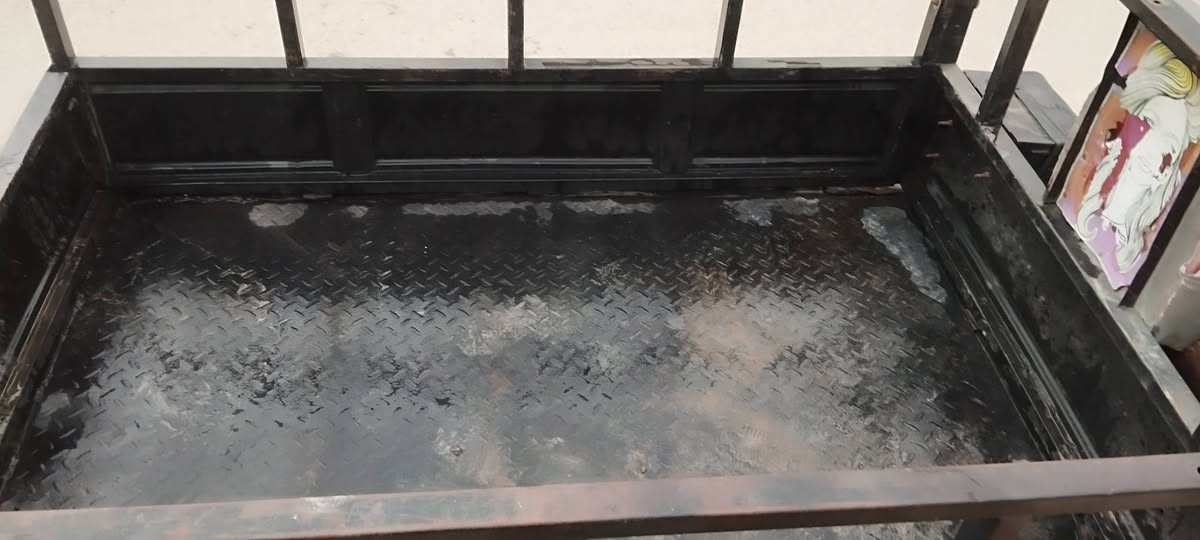 السلام عليكم 
ستوته للبيع موديل 2020اوراق أصولي السعر خاص او الاتصال
على الرقم *********** المكان الحمزة الشرقي
