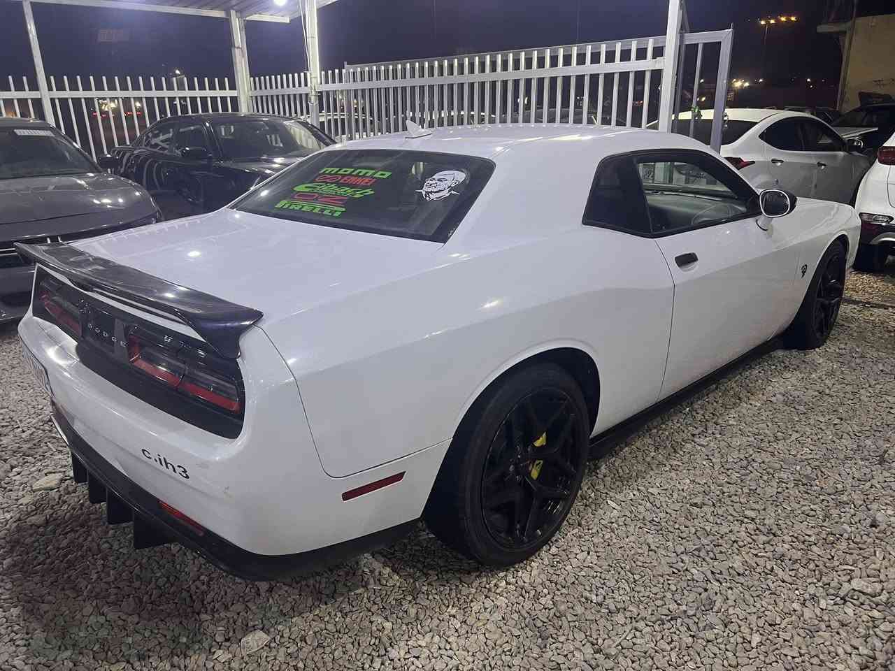 دوج جارنجر موديل 2015  سوبر تراك بدون ارباك بيها صبخ. جاملغ. امامي. وباب بدون دواخل سياره جديده رقم بغداد سعرها 135. وبيها مجال. سعر بلاش موجوده معرض احمد النافعي حله مقابيل مطعم ثابت  بيع. ومراوس كافه انواع. السيارات استفسار ‭0776 386 3490‬
