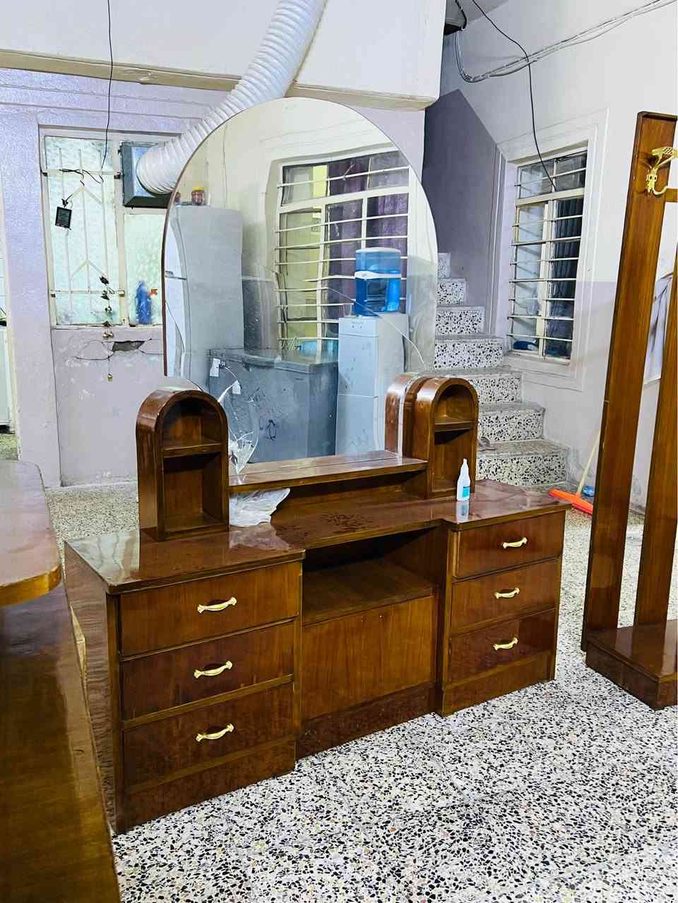 غرفه نوم كاملا بس بدون قنصور التخت موجود مصبوغه او كاملا ادفع سعر موصل, نينوى


**إذا كنت صاحب هذا الإعلان وتريد حذفه لأي سبب، رجاءا أرسل رسالة إلى الدعم الفني**
