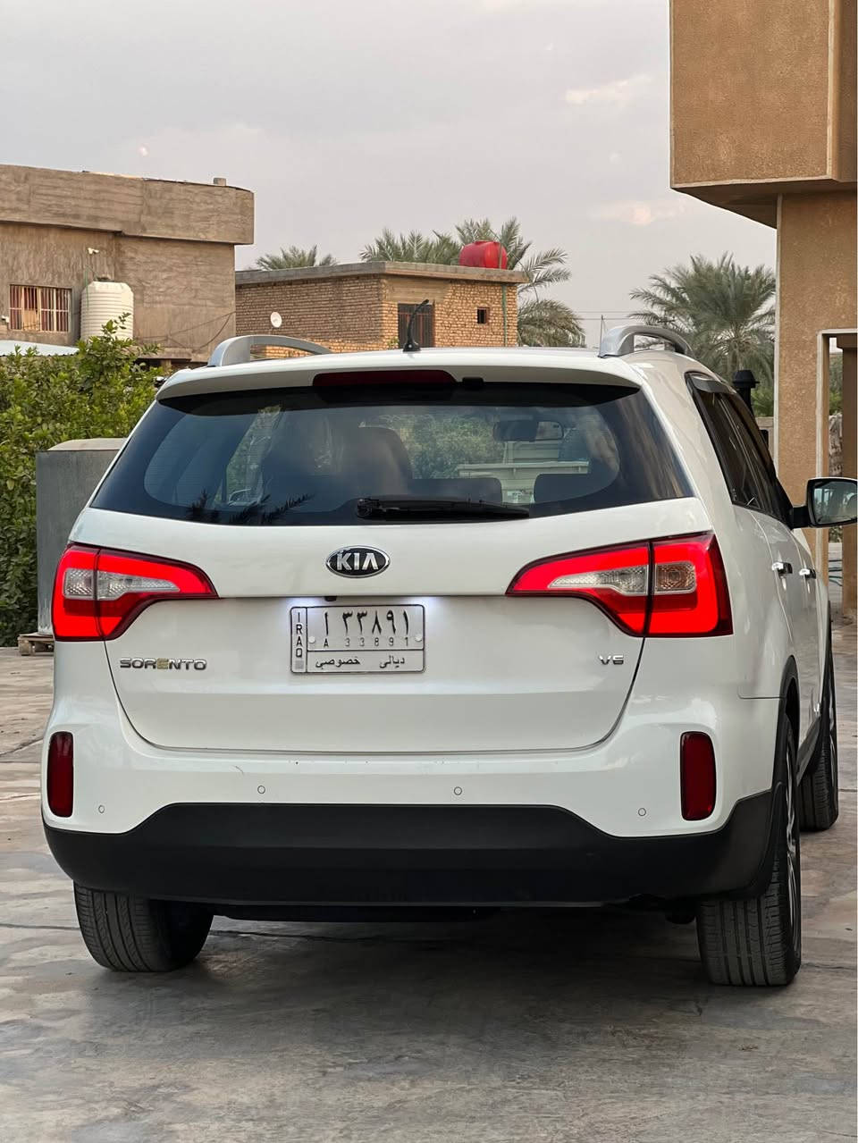 جمعه مباركة 🌹

سونتوا موديل2013 شكل ال2015 كويتيه مكفوله من الصبغ حتى الدعاميات. فوول مواصفات 

#ستة سلندر 
#سبعة راكب 
#بانوراما 
#دفع رباعي 
#حساسات اماميه خلفيه 
#زراگ لايت 
#تحكم ستيرن مثبت سرعة 
#مانع انزلاق 
#نظام الايكو 
#كامره وشاشه 
#كشنات تدفئة تبريد وجلد
#لايت زنون 
#مري كهرباء 
فوول مواصفات للاخير 
 
#اخوان السياره بدون قطرة صبغ تحويل ثاني يوم عارضهة 195$ وبيهة مجال بالمعقول الي ايخب يتصل او يدخل خاص اني حاضر . *********** المقدادية, ديالى
