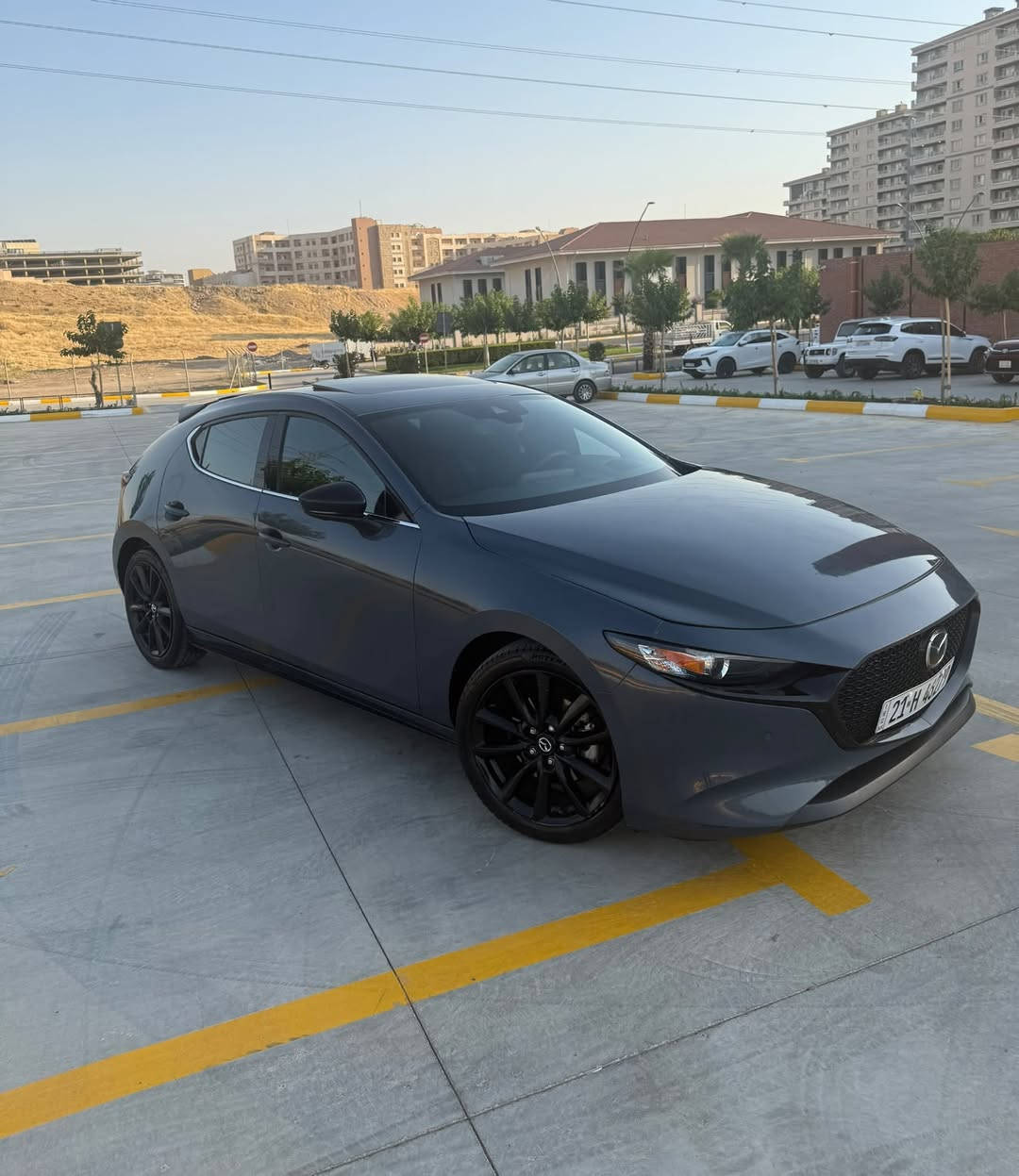 Mazda 3 premium plus 2023 hatchback
مازدا ٣ پریمیەم پڵەس ٢٠٢٣ هاچباک
مەکینە ٢.٥ تۆربۆ 
دەبڵ ئەکسل AWD
قەپات مواسەفات:
کامێرا ٣٦٠
ڕەنگ چیمەنتۆی
ڕادار و سێنسەر و ئەوتۆ ستۆپی پێش و دوا
خەتی جادە
داتاشۆ
سڵاید
١٢ مکەبەرەی بۆس BOSE
فڵچەی جام ئەوتۆ 
لایت ئەڵقە و ”Adaptive LED”
ئەوتۆ فول
ناو سوور
کوشن جلد
کوشن خەزن 
کوشن هیتەر
سوکان هیتەر
ئاوێنەکانی دژە فوولە و
ئاوێنەکانی لەکاتی بەگ دانان ئەخەوێت
پادڵ شیفت
٤٢هەزار مایل ڕۆشتووە 
تەنها چەمەلەغ و نیو بۆنید بۆیاخ 
ئێرباگ سوکان و شان تەقیوە
سێرڤسی کامل کراوە و بێ نوقسانیە.

***********
***********
