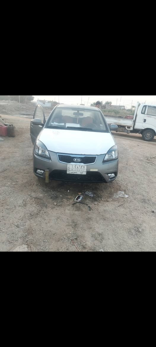 السلام عليكم كيه ريو ٢٠١٢ سياره مكفوله كفاله عامه  فقط ملاحظات بدون بارد ١٤v مكينته بلاديه ممفتوحه رقم نكليزي بأسمي سنويه لل 2031 سعره ٨٠ بيه مجال بصيط مكانه نجف حريه ***********
