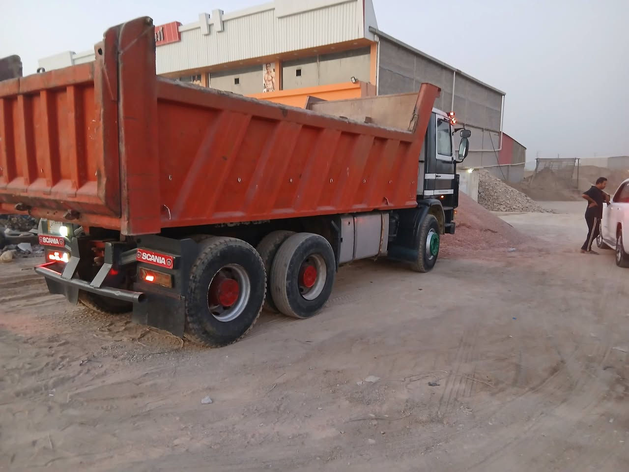 السلام وعليكم سكانيه لبيع مكتوب كاورأن كير٥ ب٥ الشخصي مكفول مكان لسياره بصره كرنه  ١٤٠ وبيه مجال ***********
