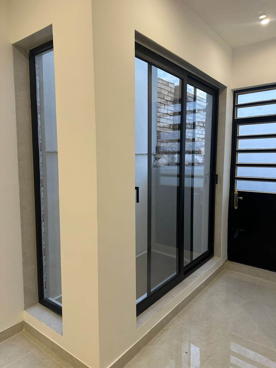 ابو هاجر لكافه اعمال الالمنيوم
*********** بغداد, العراق
