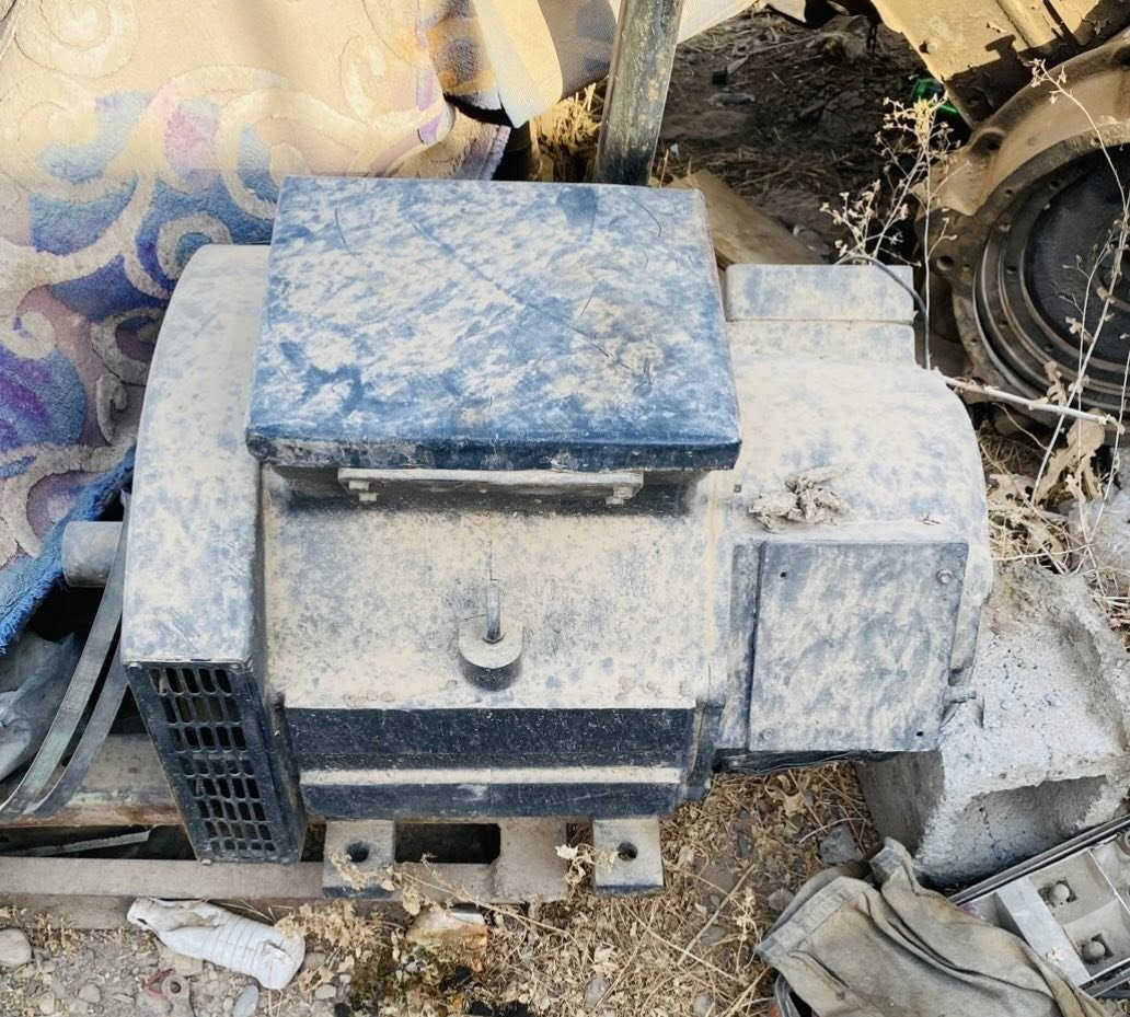 راس توليد ستانفورد 31 كيفي  بلادي دبل بولبرن  السعر 6 ورقات  العنوان بوابة بغداد الراشدية ناحية جديدة الشط 
***********

