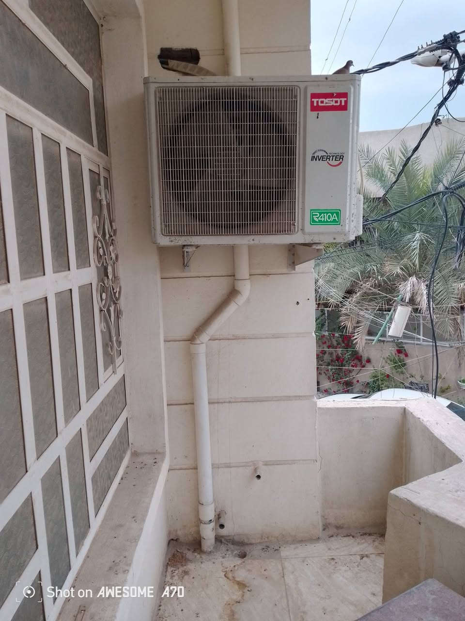 سلام عليكم
سبلت توسوت طن ونص انفيتر 
للبيع السعر 600 وبي مجال 
المكان بغداد 
***********
